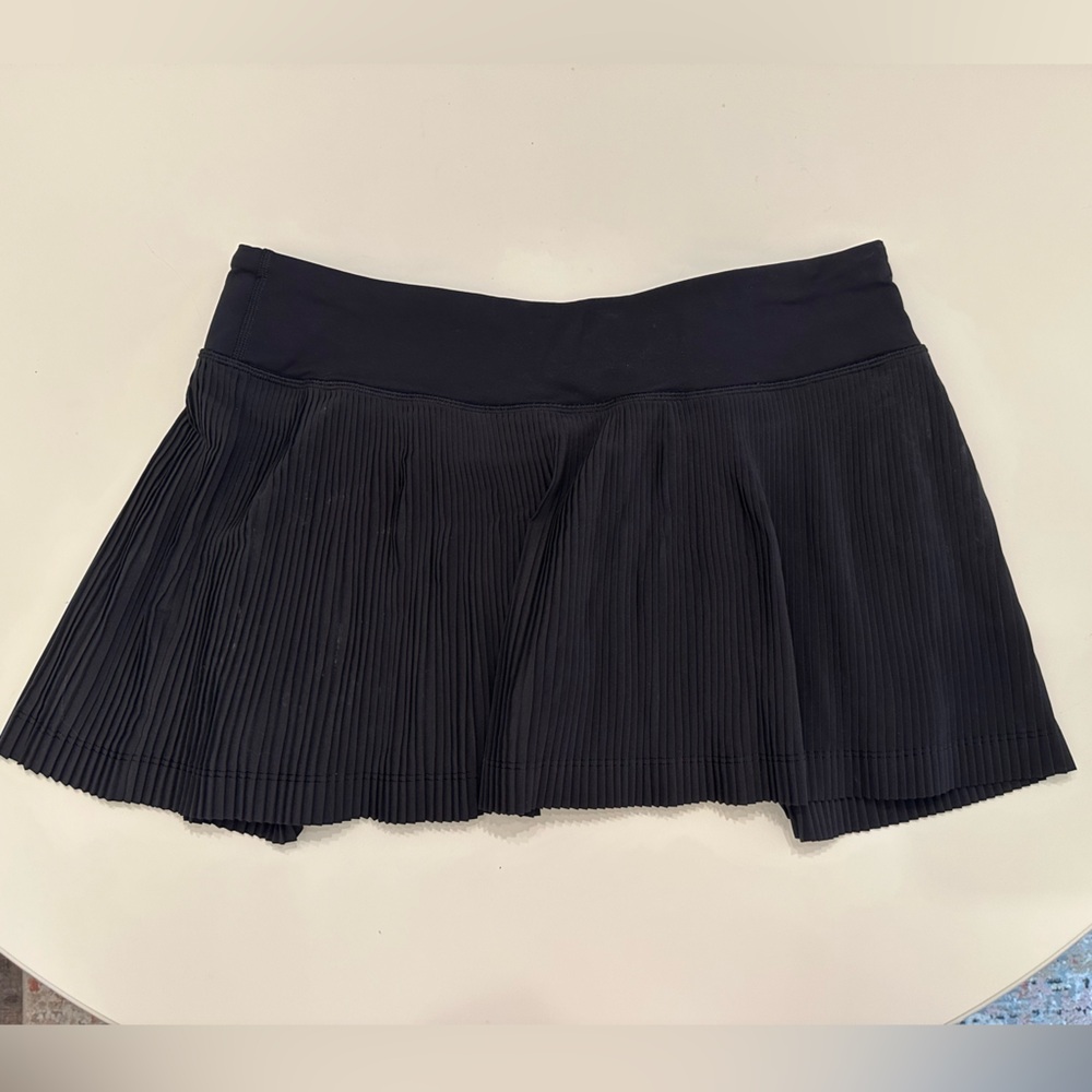 Lululemon Black Pleated Skirt Size 8